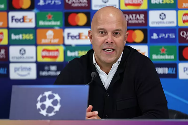 تحمل المسؤولية: التحديات التي تواجه ليفربول قبل مواجهة أيندهوفن