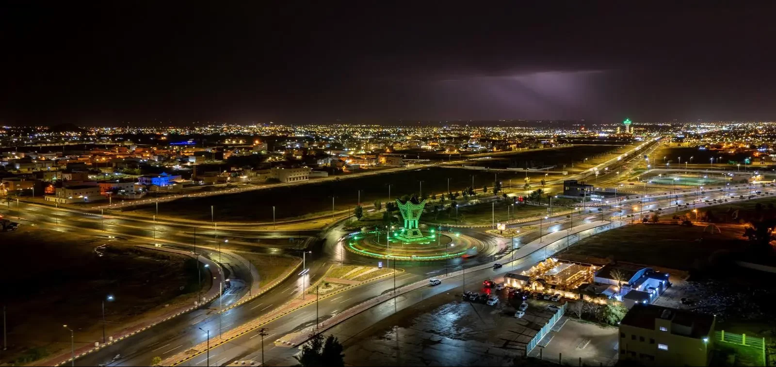 توقعات الطقس: أمطار ورياح مستمرة على القريات وطبرجل حتى صباح الغد