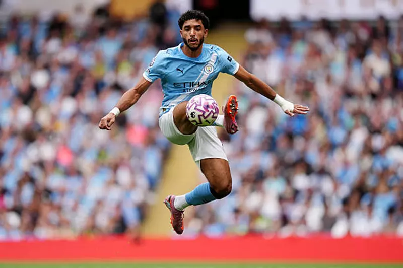 توقعات تشكيل مانشستر سيتي أمام ليدز في بريميرليج