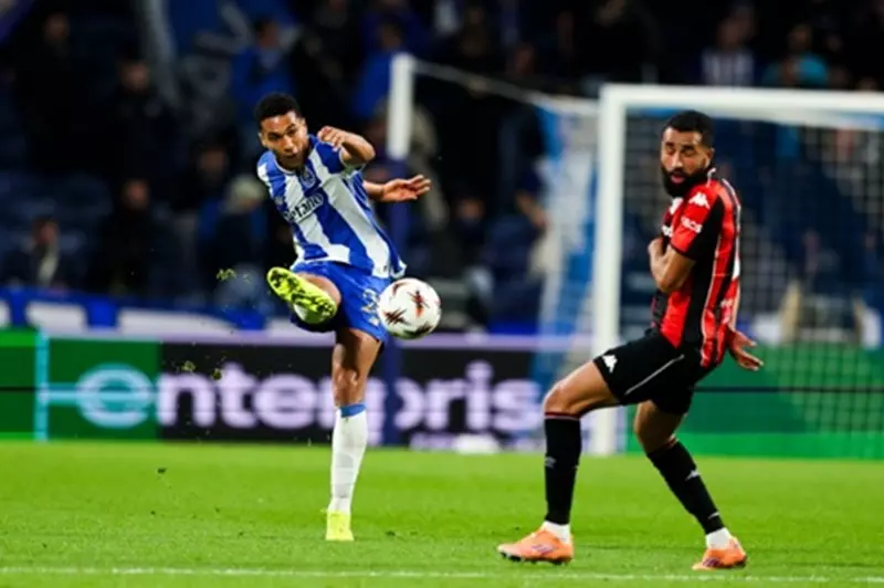 ثلاثية بورتو تعزز آمالهم الأوروبية على حساب نيس