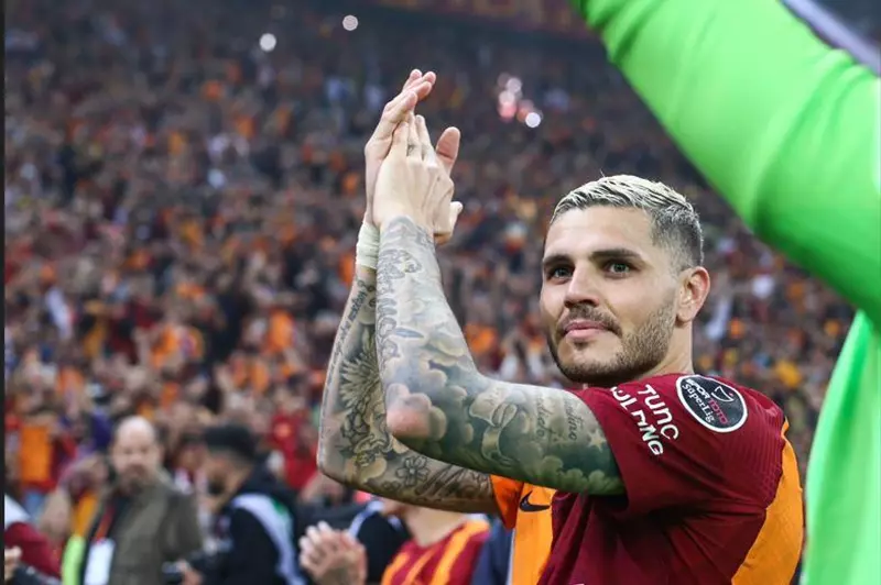 جالاتا سراي يسعى لتجديد عقد إيكاردي وسط اهتمامات عديدة