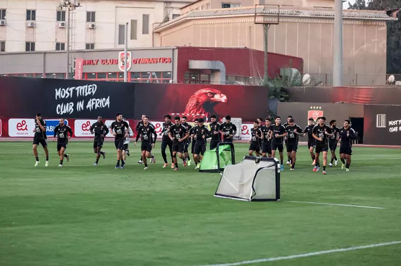 جاهزية القوة الضاربة للأهلي قبل موقعة شبيبة القبائل: تفاصيل ولقطات من المران