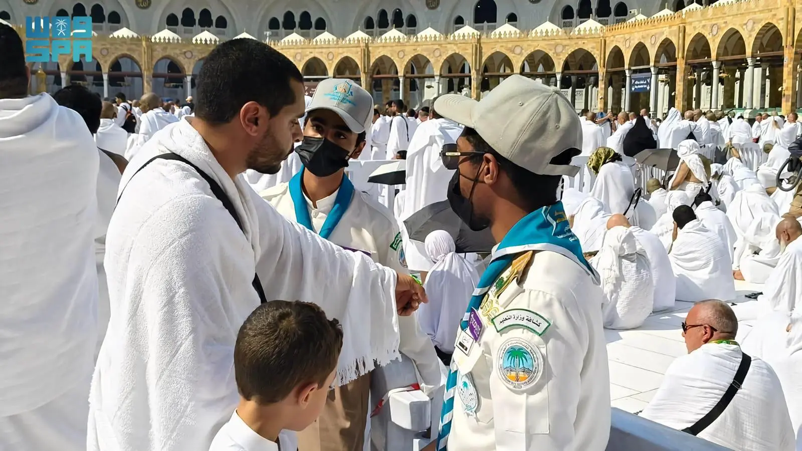 دور كشافة تعليم مكة في إدارة وتنظيم الحشود بالمسجد الحرام