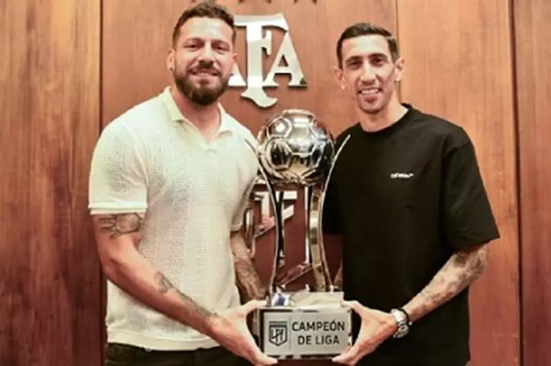 دي ماريا يحقق أول ألقابه مع روزاريو سنترال في الأرجنتين