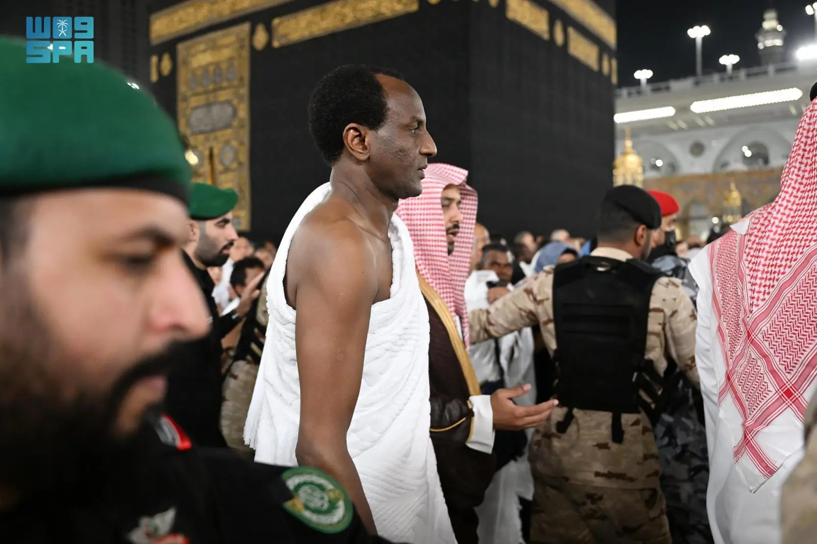 رئيس وزراء النيجر يزور السعودية لأداء مناسك العمرة