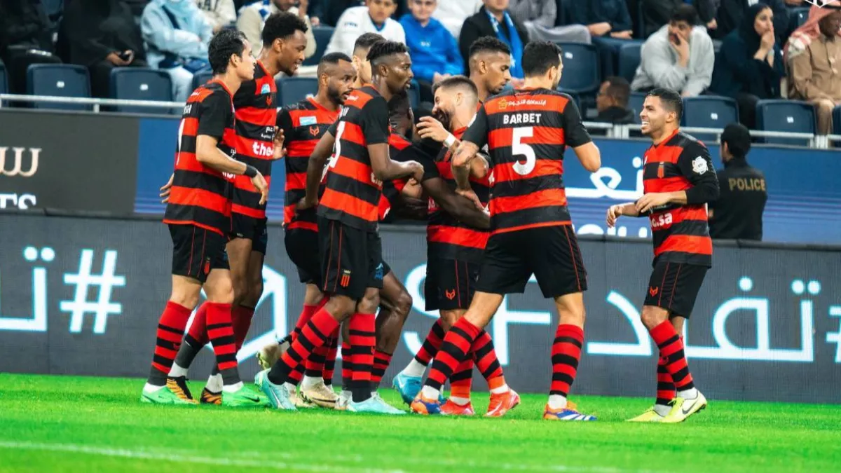 ريال الرياض يتخذ قرار الإقالة بعد هبوط مستوى الأداء الفني للفريق