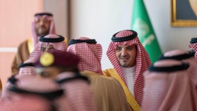 زيارة عبدالعزيز بن سعود لأهالي الحدود الشمالية: تعزيز العلاقات والتنمية المحلية