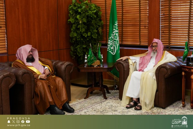 سماحة المفتي: التعاون بين البحث والإفتاء لتعزيز خدمة ضيوف الرحمن