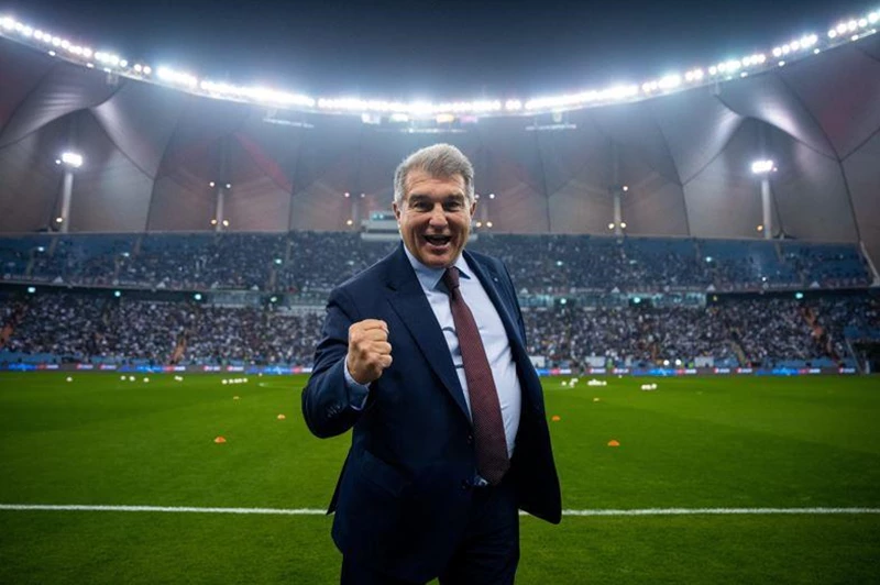 صباح متميز في عالم كرة القدم: لابورتا ينتقد ريال مدريد وجديد اعتزال بيانيتش