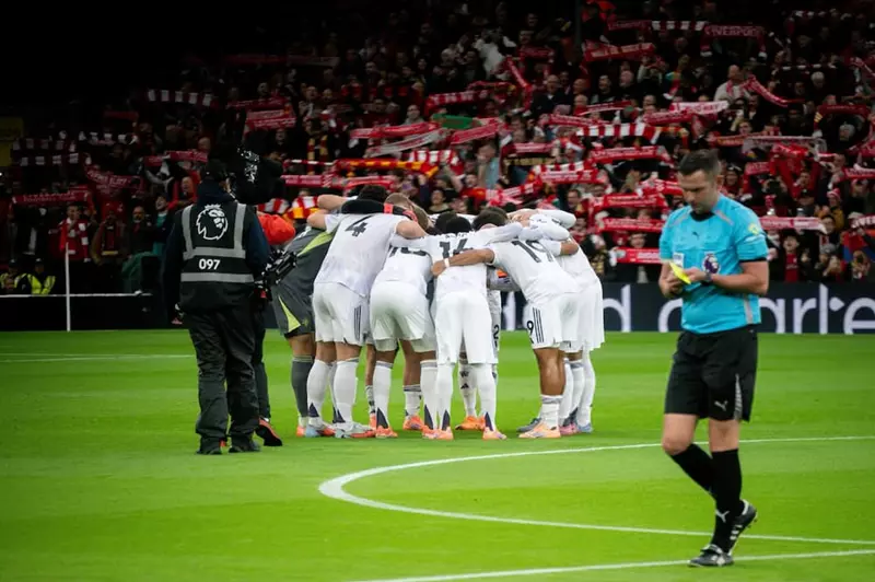 صراع القمة يتصاعد: تحليل شامل لترتيب الدوري الإنجليزي بعد ديربي لندن