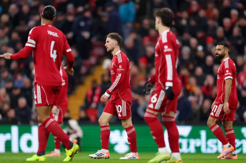 صلاح وتألق الهجوم.. التشكيلة المرتقبة لليفربول ضد وست هام