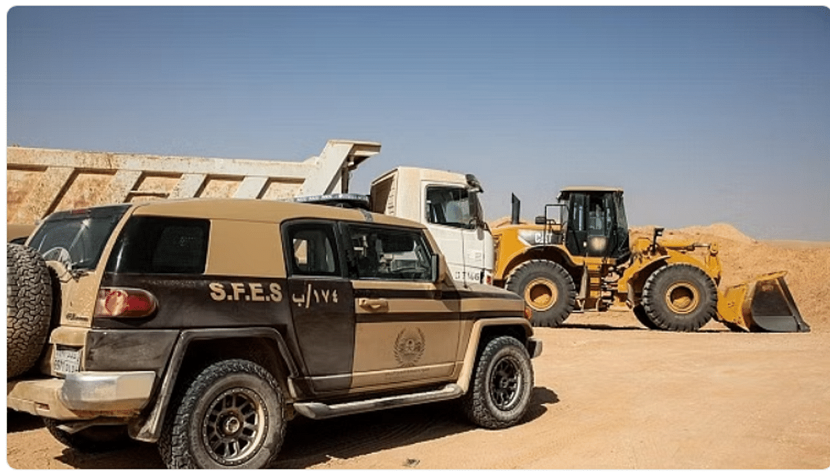 ضبط مخالفين لنظام البيئة واستغلال الرواسب بمكة المكرمة