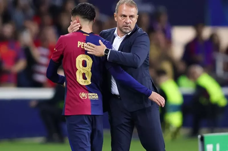 فليك يتيح الفرصة لبيدري في مواجهة برشلونة أمام ألافيس