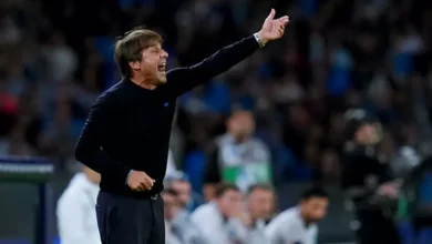 كونتي يسعى لتحقيق انتصار يعيد ذكريات مارادونا في كرة القدم