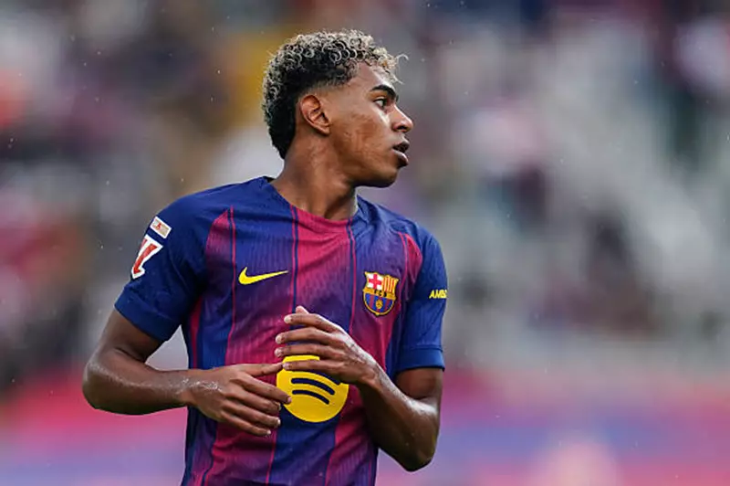 لامين يامال يشارك في تدريبات برشلونة استعدادًا لمواجهة أتلتيك بلباو