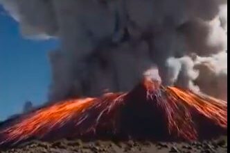 لحظة ثوران بركاني هائل في إثيوبيا: تحليل الأحداث والتداعيات المحتملة