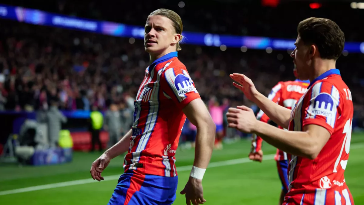 مانشستر يونايتد يتلقى صفعة قوية بانتقال كالاجير المفاجئ