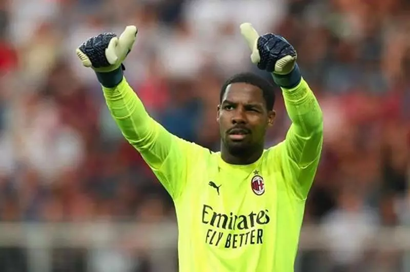 ماينيان في مأزق الرحيل: تشيلسي وميلان يتنافسان على خدماته