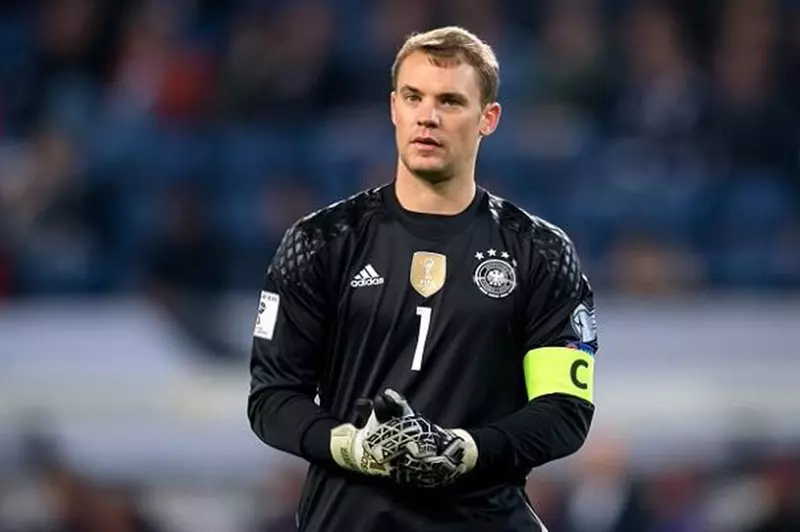 مستقبل نوير مع بايرن والمنتخب الألماني: تصريحات ومؤشرات جديدة