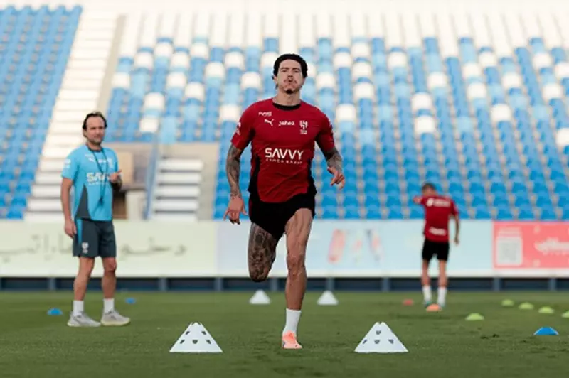 منظر نونيز في تدريبات الهلال قبل مواجهة الفتح: استعدادات استراتيجية ورفع مستوى الأداء