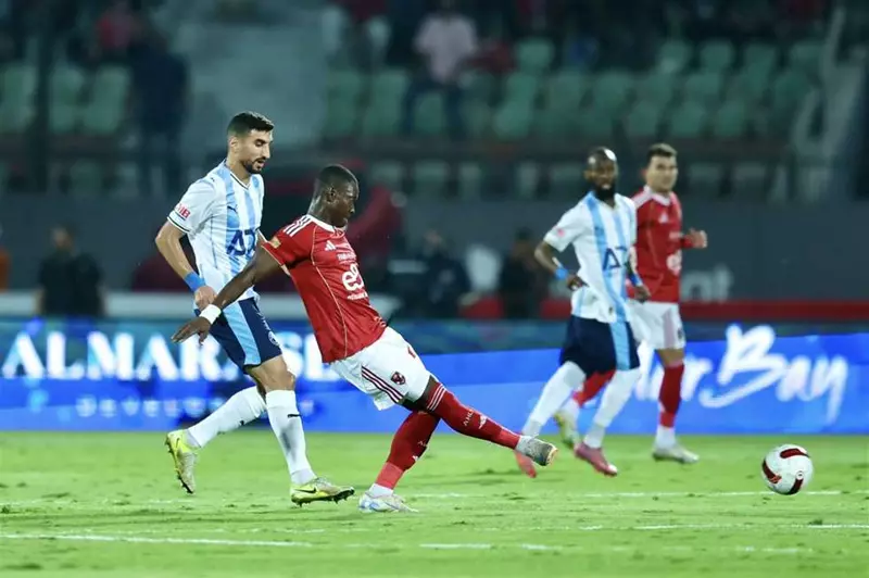 مواجهة حاسمة بين الأهلي وبيراميدز في كأس مصر: صراع الحرس القديم والمستقبل المشرق