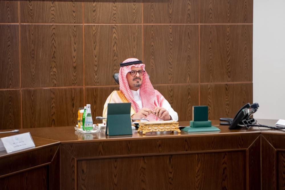 نائب أمير مكة يستعرض جاهزية منظومة الحج والاحتياجات الأساسية للاستعدادات السنوية