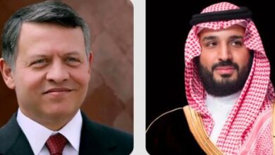 ولي العهد يؤكد عمق العلاقات الثنائية خلال اتصال مع ملك الأردن