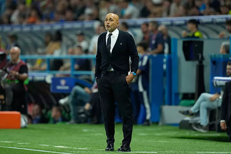 يوفنتوس يواجه تحديات دفاعية قبيل لقاء فيورنتينا بالدوري الإيطالي