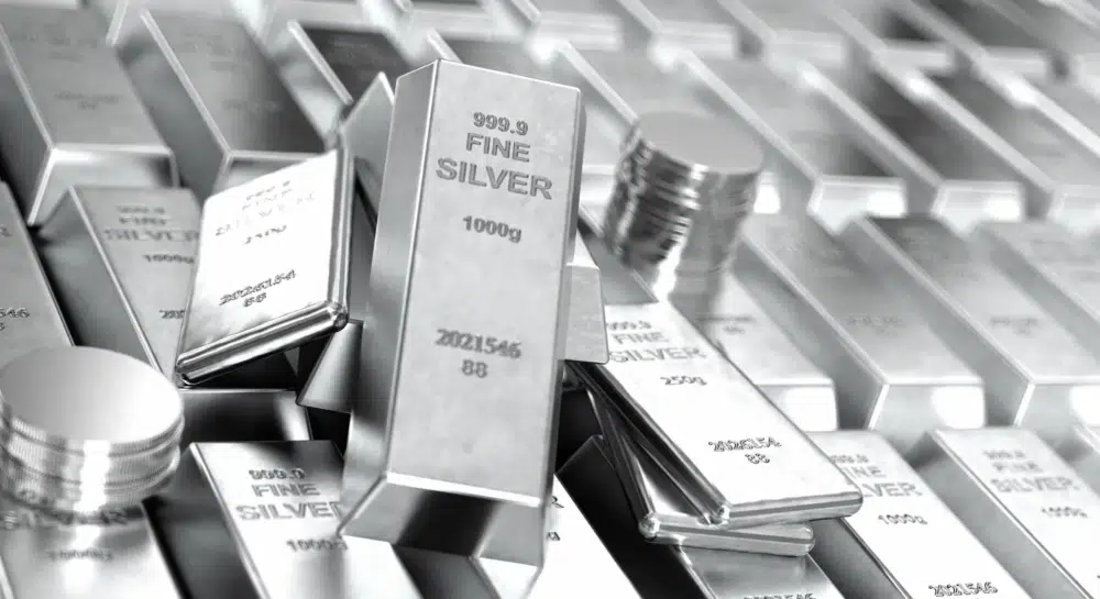 ارتفاع غير مسبوق في أسعار الفضة: تحليل أسباب وتداعيات السوق الحالية