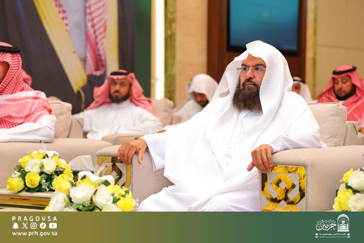 السديس: أهمية التطوع في تحقيق التكافل الاجتماعي والقيم الدينية