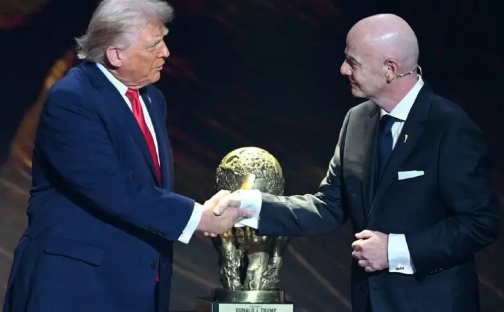 ترامب يتوج بجائزة فيفا للسلام لعام 2023