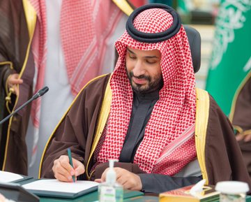 تعزيز التعاون الاستراتيجي: ولي العهد وأمير قطر في مجلس التنسيق السعودي القطري