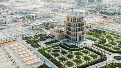 تعليق الدراسة الحضورية في جامعة الملك عبدالعزيز غدًا وأثره على التعليم