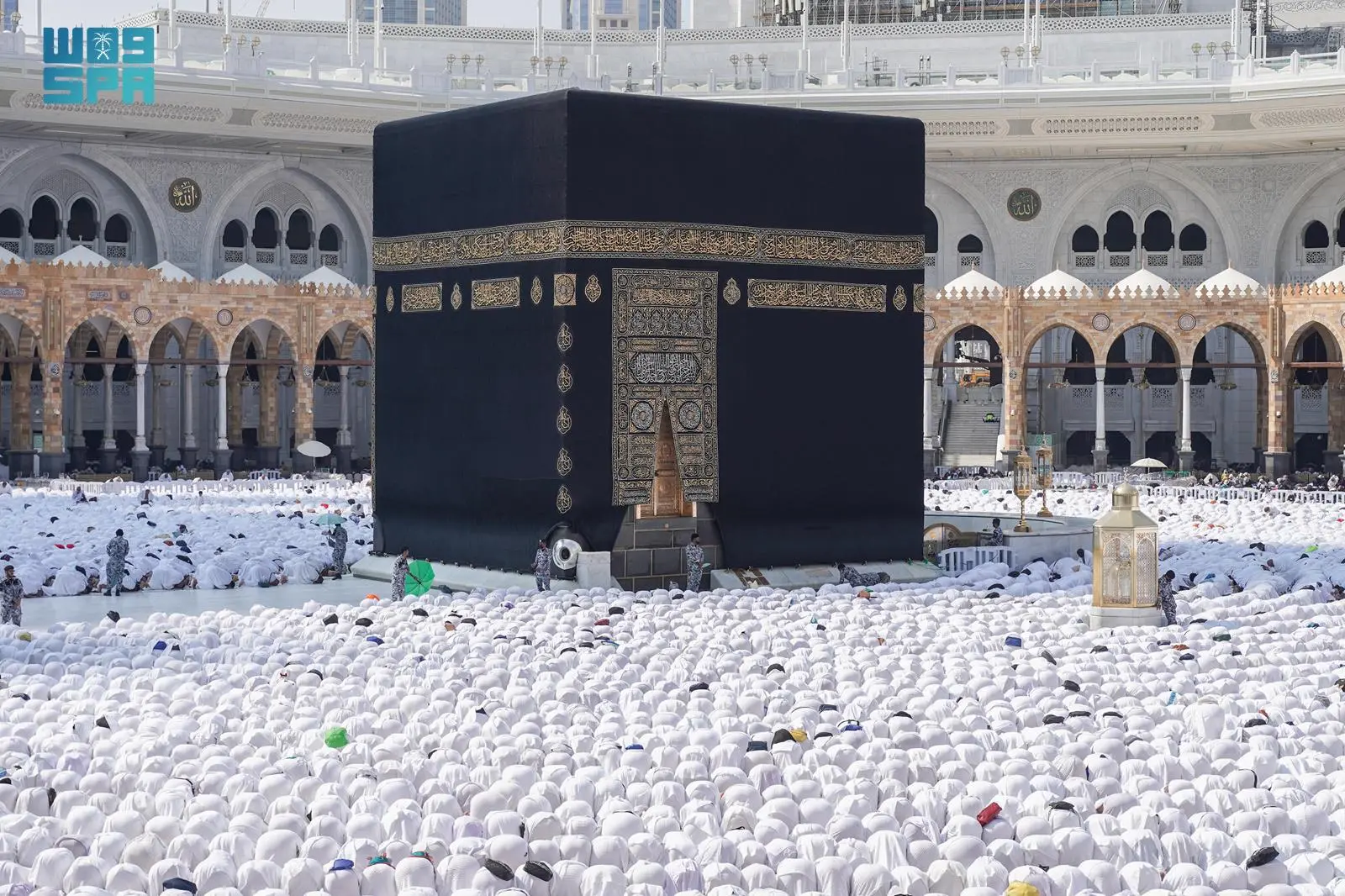 تكفير السيئات في زمن الفتن: دعوة للتسامح والتأمل في التقنية الحديثة