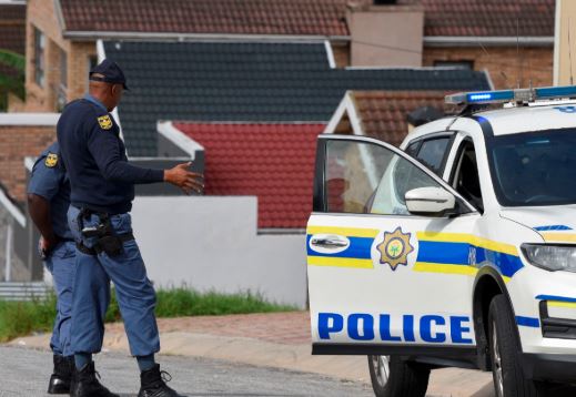 مأساة في جنوب إفريقيا: مقتل 12 شخصًا بينهم أطفال إثر هجوم مسلح في فندق