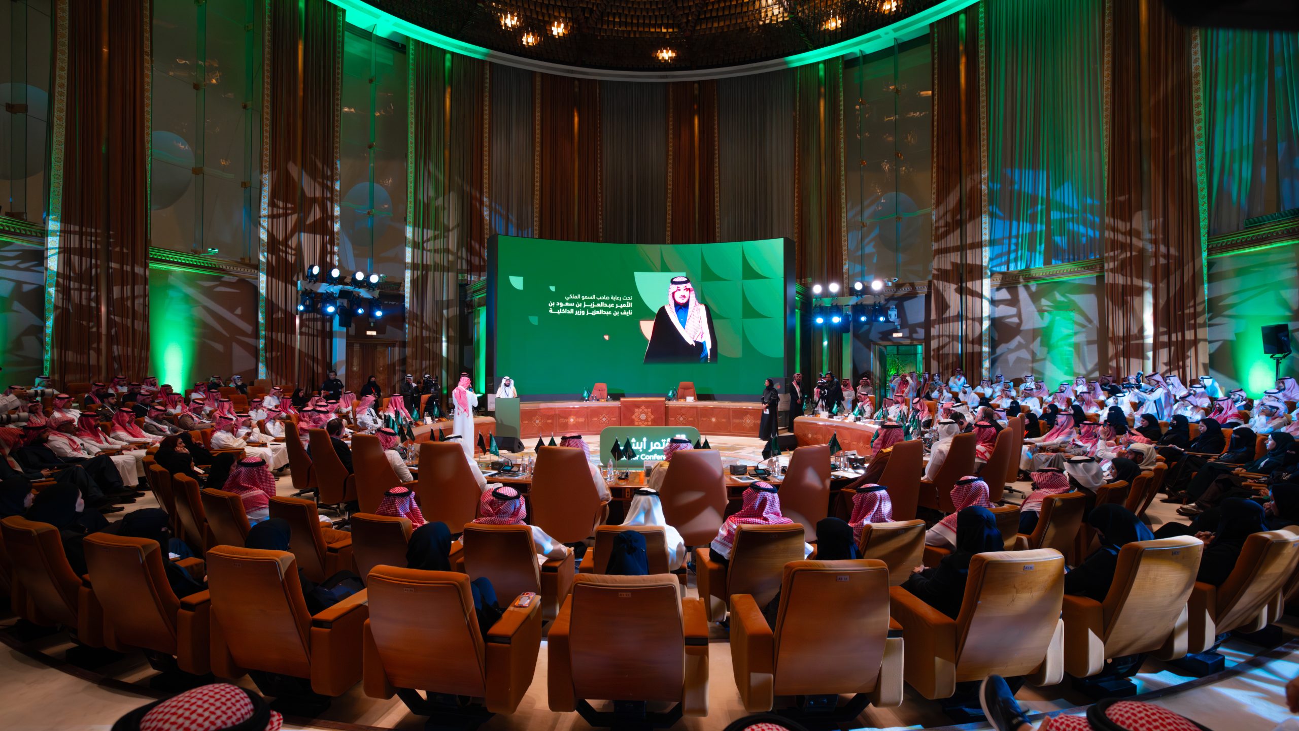 مؤتمر أبشر 2025: رؤية جديدة للإعلام والتقنية في قبة الداخلية