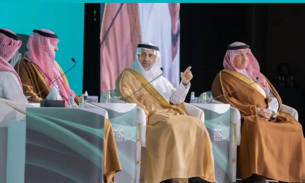 وزير الصحة يعلن عن رؤية 2026: تعزيز الرعاية الصحية ونمو الاقتصاد الوطني