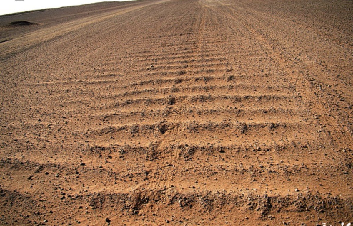 أسباب ظهور تموجات البطناج على الطرق الوعرة: تحليل علمي شامل