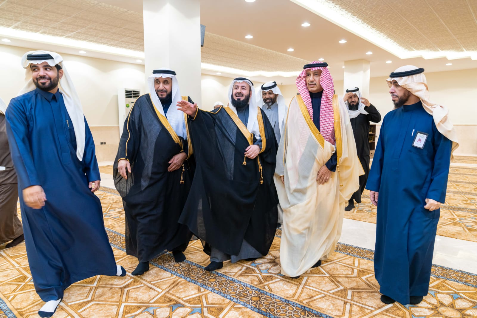 افتتاح جامع الشيخ محمد بن عبدالعزيز الراجحي في حي التعاون بمحافظة رفحاء: لحظات مميزة من الحدث