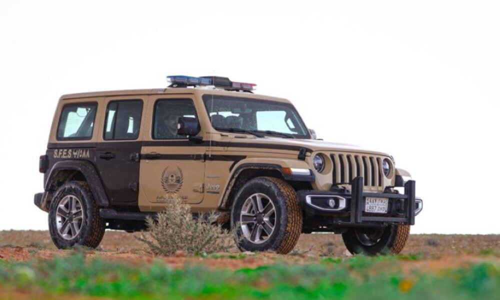 الجهات البيئية في المدينة المنورة تضبط متورطاً في اقتلاع وحرق الأشجار لإنتاج الفحم