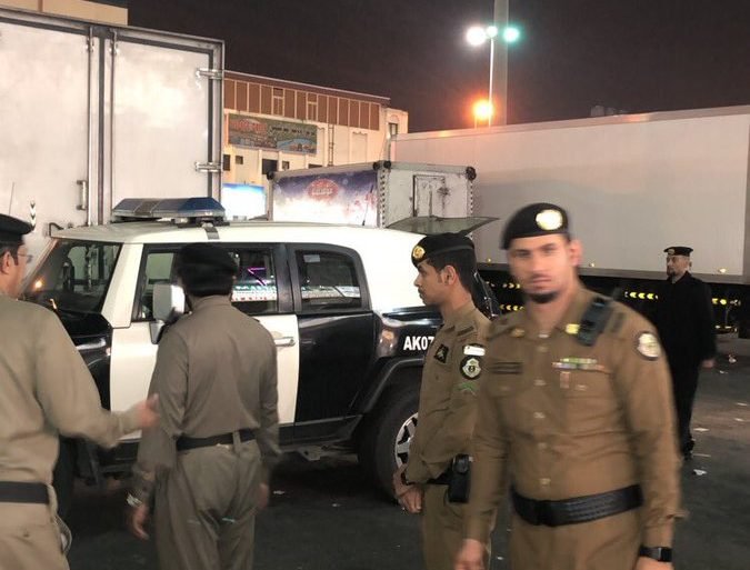 القبض على مقيم في جازان لنقله مخالفين لقوانين أمن الحدود