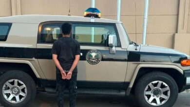 القبض على مقيم لنقله ثلاثة أشخاص مخالفين لنظام أمن الحدود في جازان