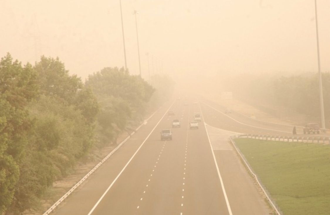 تحديثات الطقس ليوم الأربعاء: رياح وغبار تؤثر على مناطق متعددة