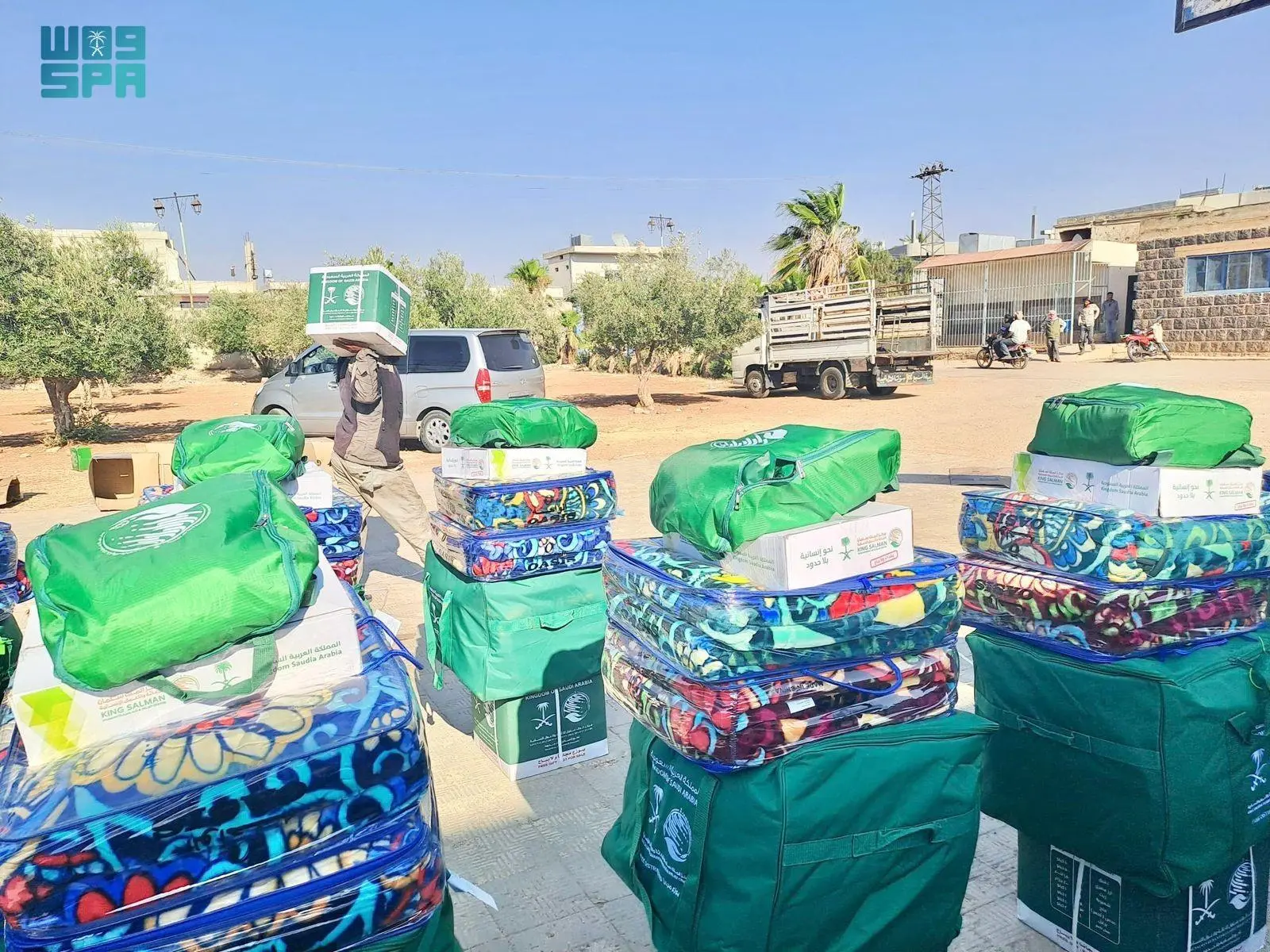 توزيع 542 قسيمة شرائية مقدمة من مركز الملك سلمان للإغاثة في درعا