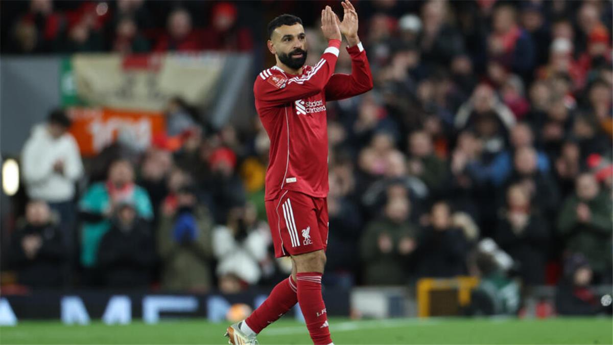 دارين بينت يكشف الأسباب وراء تراجع أداء محمد صلاح مع ليفربول