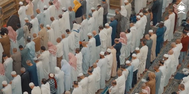 دعاء الشيخ السديس في سابع ليالي رمضان: روحانية صلاة التراويح بالمسجد الحرام