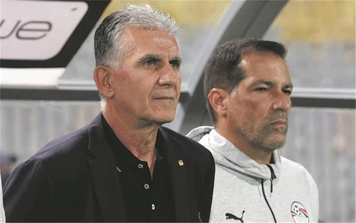 رئيس اتحاد الكرة السابق يكشف تفاصيل مثيرة حول استقالة كيروش من منتخب مصر