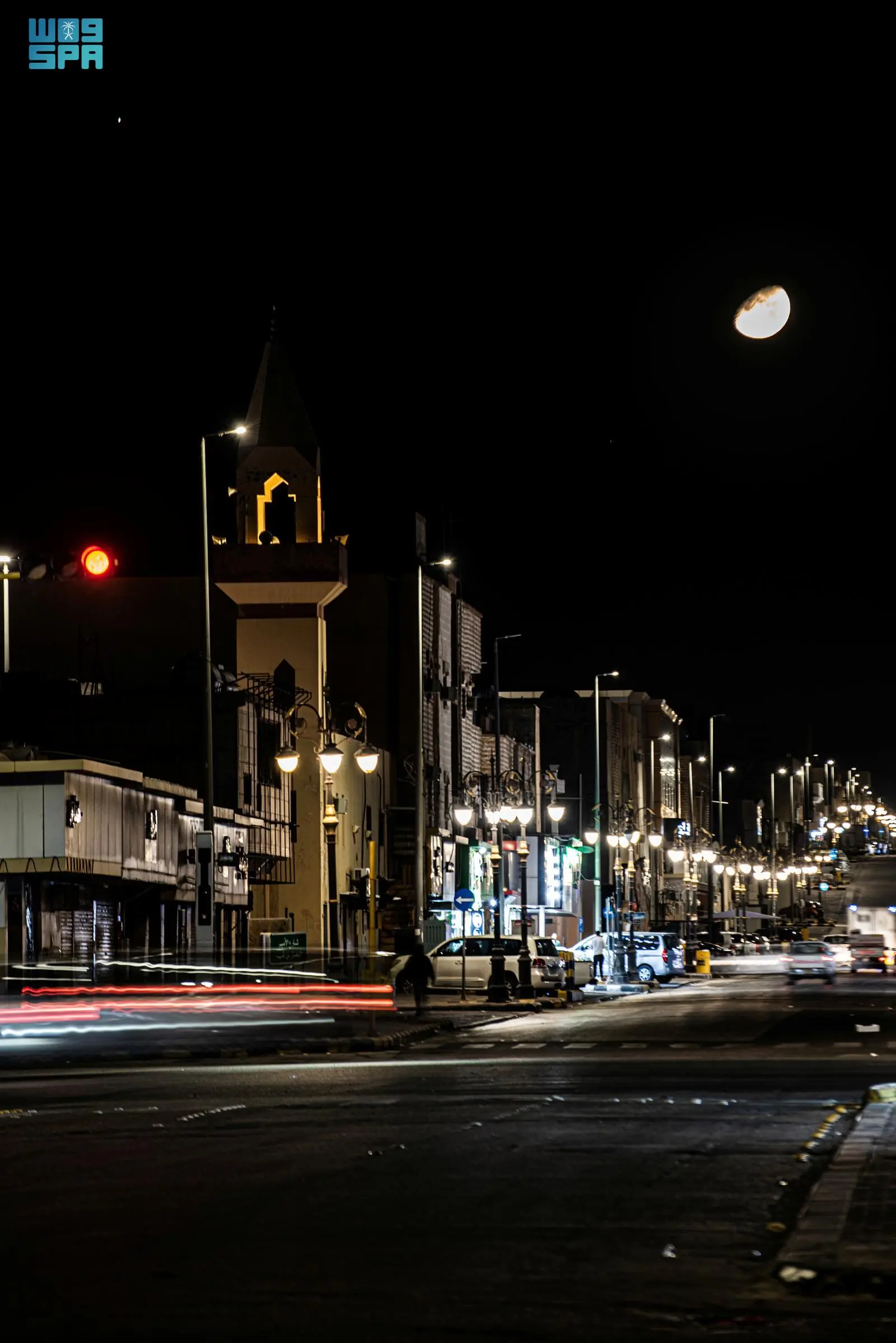 رصد اقتران هلال رمضان مع نجم المبسوطة وكوكب المشتري في سماء المناطق الشمالية