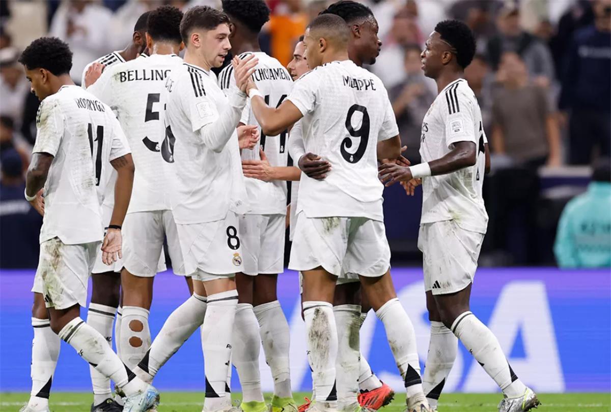 ريال مدريد يتلقى دفعة قوية في سعيه للتعاقد مع لاعب دفاعي جديد بفضل دوري أبطال أوروبا