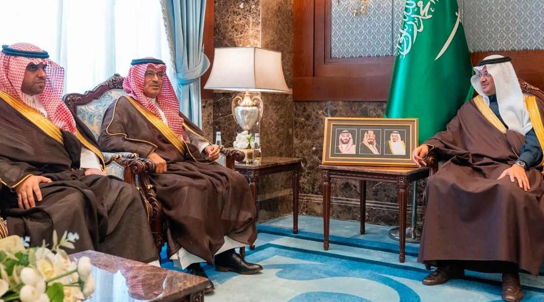 محافظ الأحساء يستقبل رئيس الهيئة العليا للأمن الصناعي في زيارة رسمية